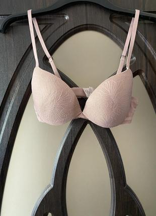 Шикарний, бюстгальтер, ніжно розового кольору від дорогого бренду: calvin klein 👌