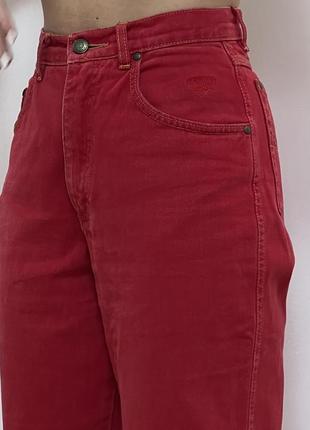 Грузовые красные джинсы5 фото