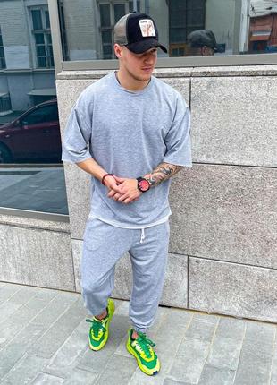 Комплект овер штани та футболка фірми asos