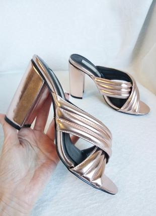 Босоніжки з відкритим носком шльопанці сабо розмір 36 устілка 23