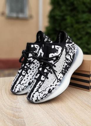 Кроссовки adidas yeezy boost 380 white black2 фото