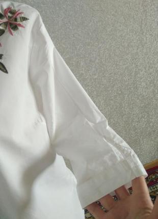 Блуза с вышивкой свободного кроя5 фото