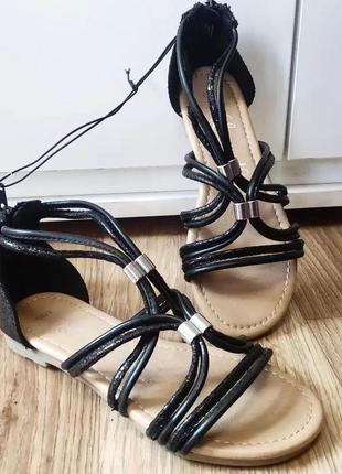 Босоножки для девочки george