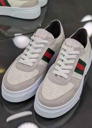 Кроссовки в стиле gucci