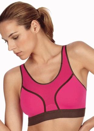 Triumph triaction fusion star n-80c-спортивний топ