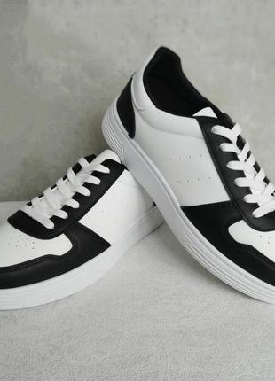 Кросівки білі з чорними вставками демисезонні, дешеве взуття5 фото