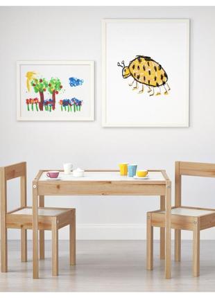 Дитячий стіл дерев'яний із двома стільцями lаtt