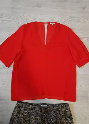 Красная блуза