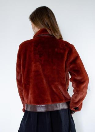 R . edition пухнаста куртка, шуба з штучного хутра з плюшевою текстурою4 фото
