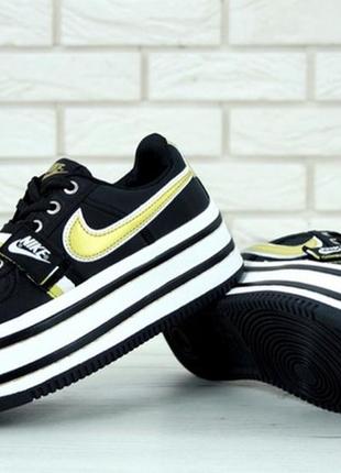 Жіночі шкіряні кросівки топ якості найк nike vandal 2k black yellow.2 фото