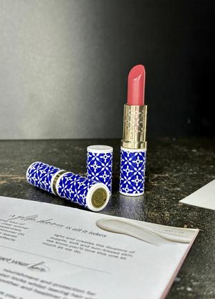 Губна помада estee lauder limited edition lipstick rouge - rose goddess1 фото