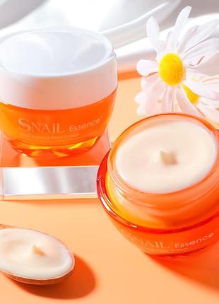 Крем для обличчя з екстрактом равлика laikou snail nutrition essence