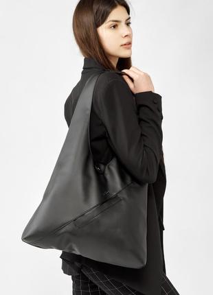Женская сумка, вместительная и прочная sambag hobo - черная1 фото