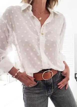 Біла сорочка в вишитий фактурний горох