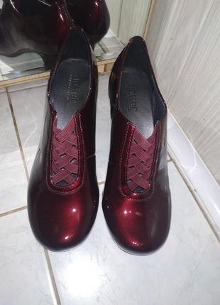 Лаковые кожаные туфельки в стиле ретро винтаж новые 37 р
