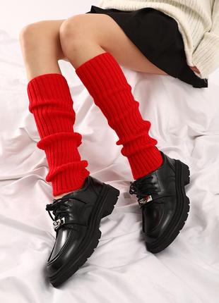 Червоні гетри нижче коліна у рубчик