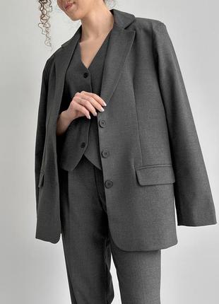 Пиджак oversize с тремя пуговицами темно-серый