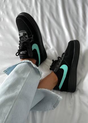 Жіночі замшеві кросівки nike tiffany air force 1 low black. колір чорний2 фото