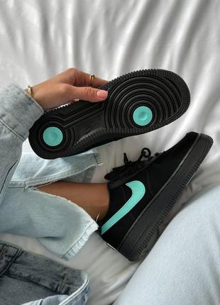 Жіночі замшеві кросівки nike tiffany air force 1 low black. колір чорний6 фото