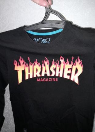 Свитшот thrasher на 7-9 лет.