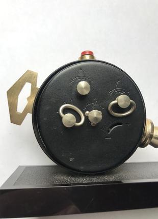 Механічний настільний годинникестад «ключ»6 фото
