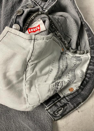 Levi's premium mom джинси з високою посадкою прямі сірі8 фото