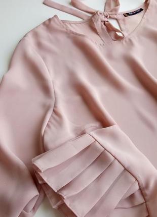 Красивая нарядная блуза пудрового цвета5 фото