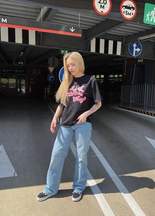 Футболка оверсайз с принтом6 фото