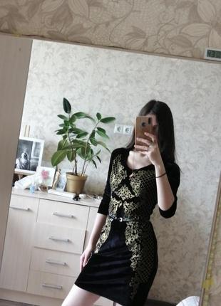 Элегантное бархатное платье в сочетании черного с золотом бархатное платье5 фото