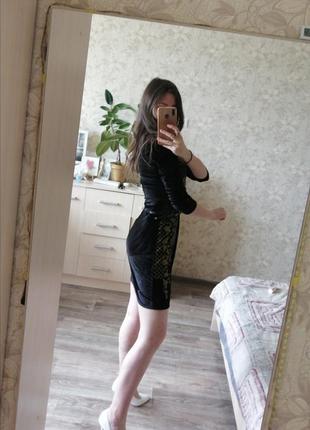 Элегантное бархатное платье в сочетании черного с золотом бархатное платье3 фото