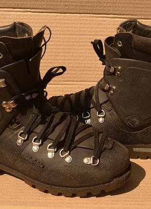 Пластикові черевики для альпінізму raichle з німеччини / 28 см повна довжина