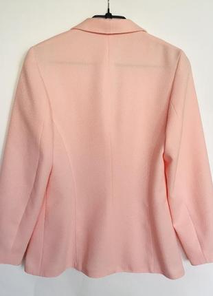 Костюм жіночий (плаття і піджак) персикового кольору2 фото