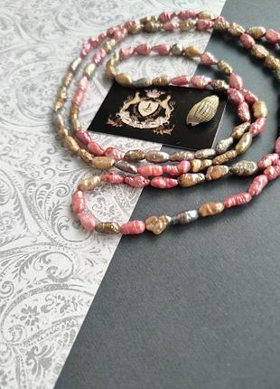 Натуральні перли намисто. намисто з натуральних перлів. довге намисто з перлів. кольє з перлів.