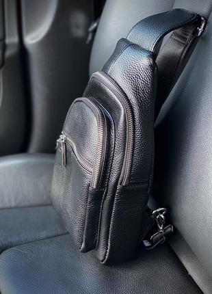 Мужская сумка слинг черная. мужской рюкзак, бананка кожаная. кожаная мужская сумка borsa leather2 фото