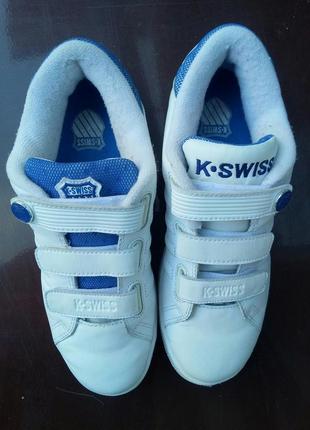 Шкіряні кросівки на липучці
k-swiss tongue twister3 фото