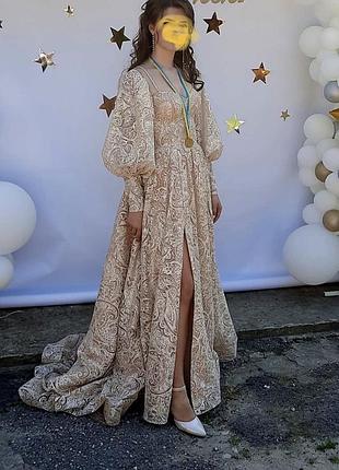 Випускне плаття