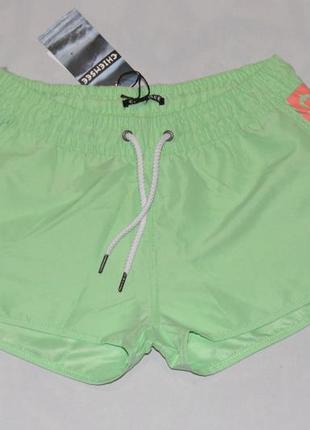 Женские короткие шорты размеры s-м chiemsee германия