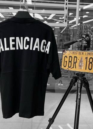 Футболка а стиле balenciaga