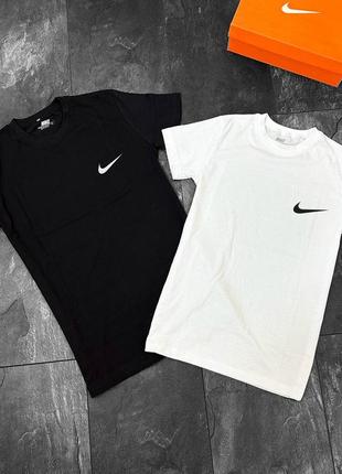 ✖️топ комплект на лето😍

футболка + футболка
nike