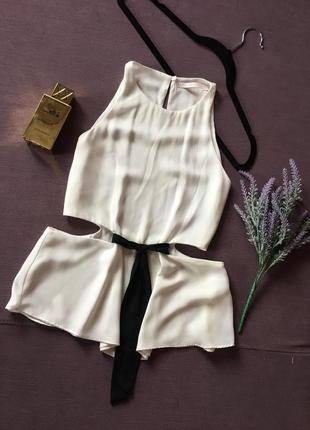 Шикарная ,белоснежная блуза zara с вырезами на талии