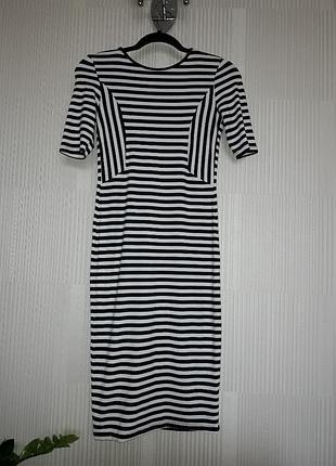 Смугасте платтячко