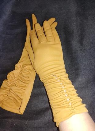 Винтажные перчатки с оригинальным дизайном1 фото