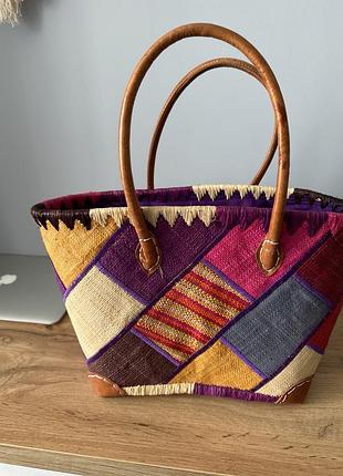 Плетена соломʼяна сумка