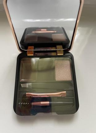 Revolution тени для бровей