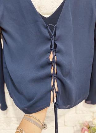 Легкая шифоновая блузка со шнуровкой на спине zara1 фото