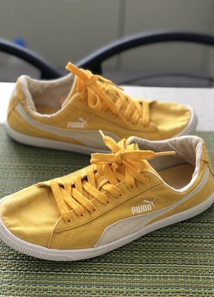 Жіночі жовті кросівки puma