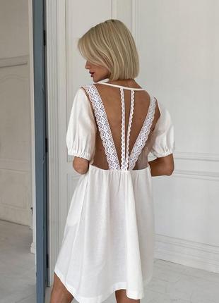 Жіноча вільна молочна лляна сукня з прозорою спиною