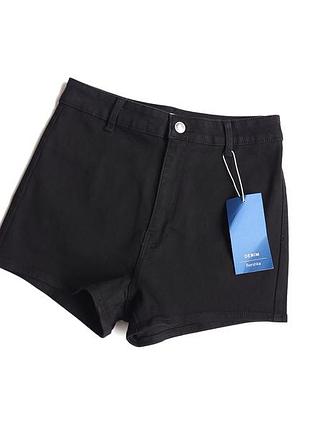 Шорты джинсовые черного цвета базовые bershka
