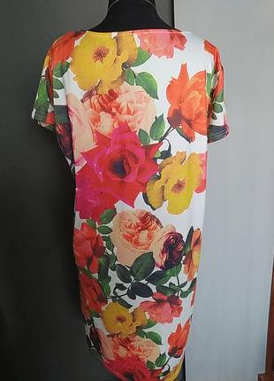 Яскраве літнє плаття в квіти4 фото