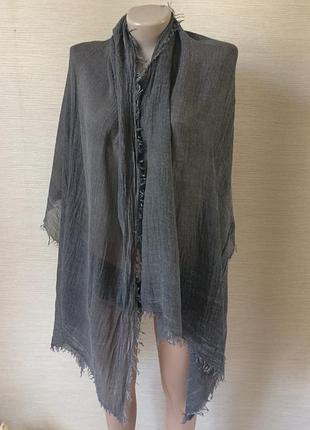 Серый полупрозрачный палантин